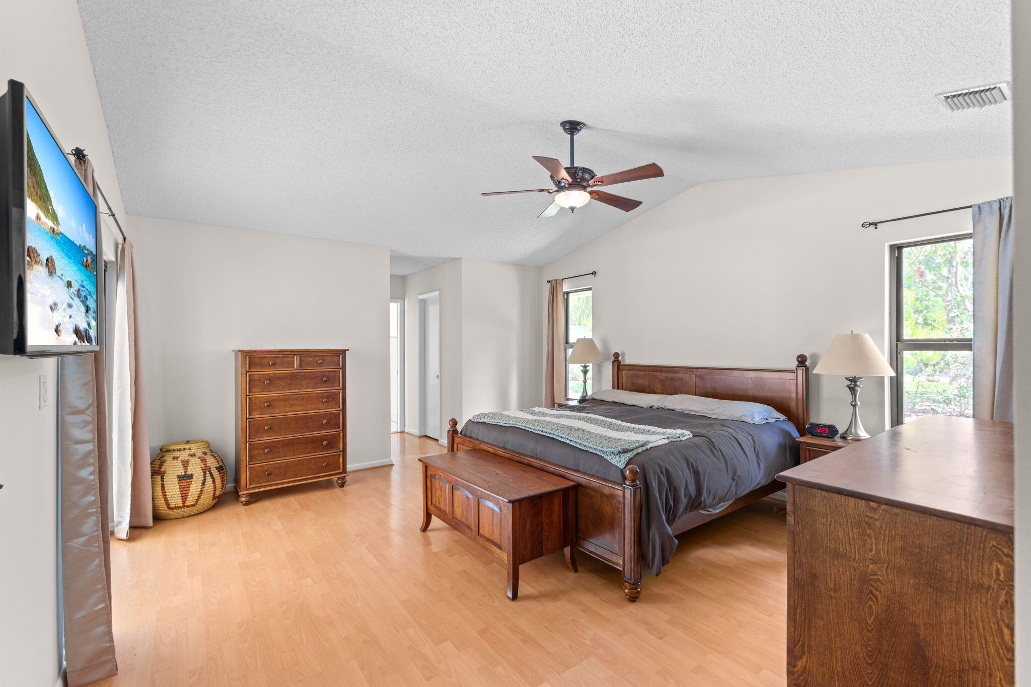 SPRINGS POINTE - Residential