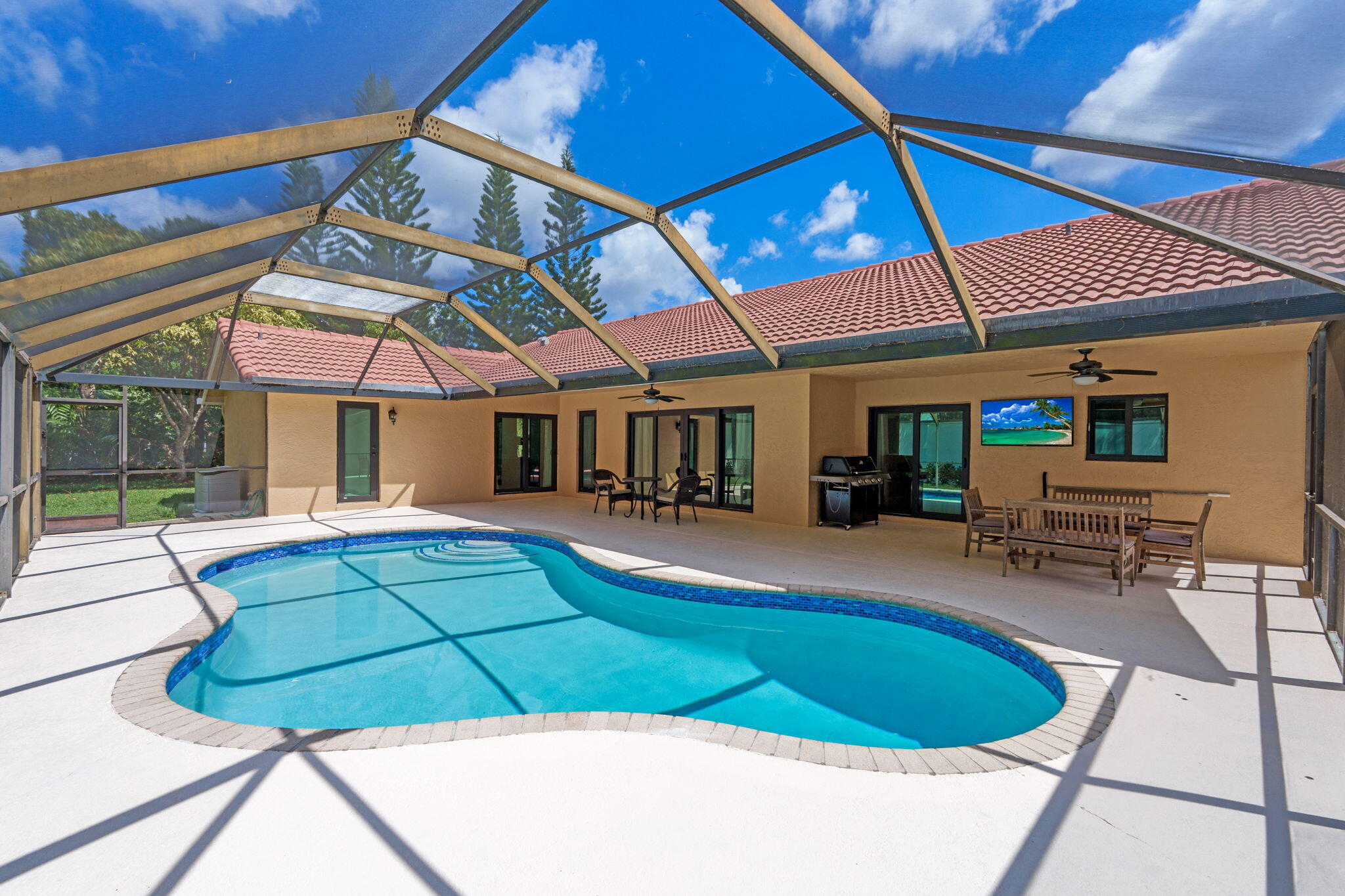 SPRINGS POINTE - Residential