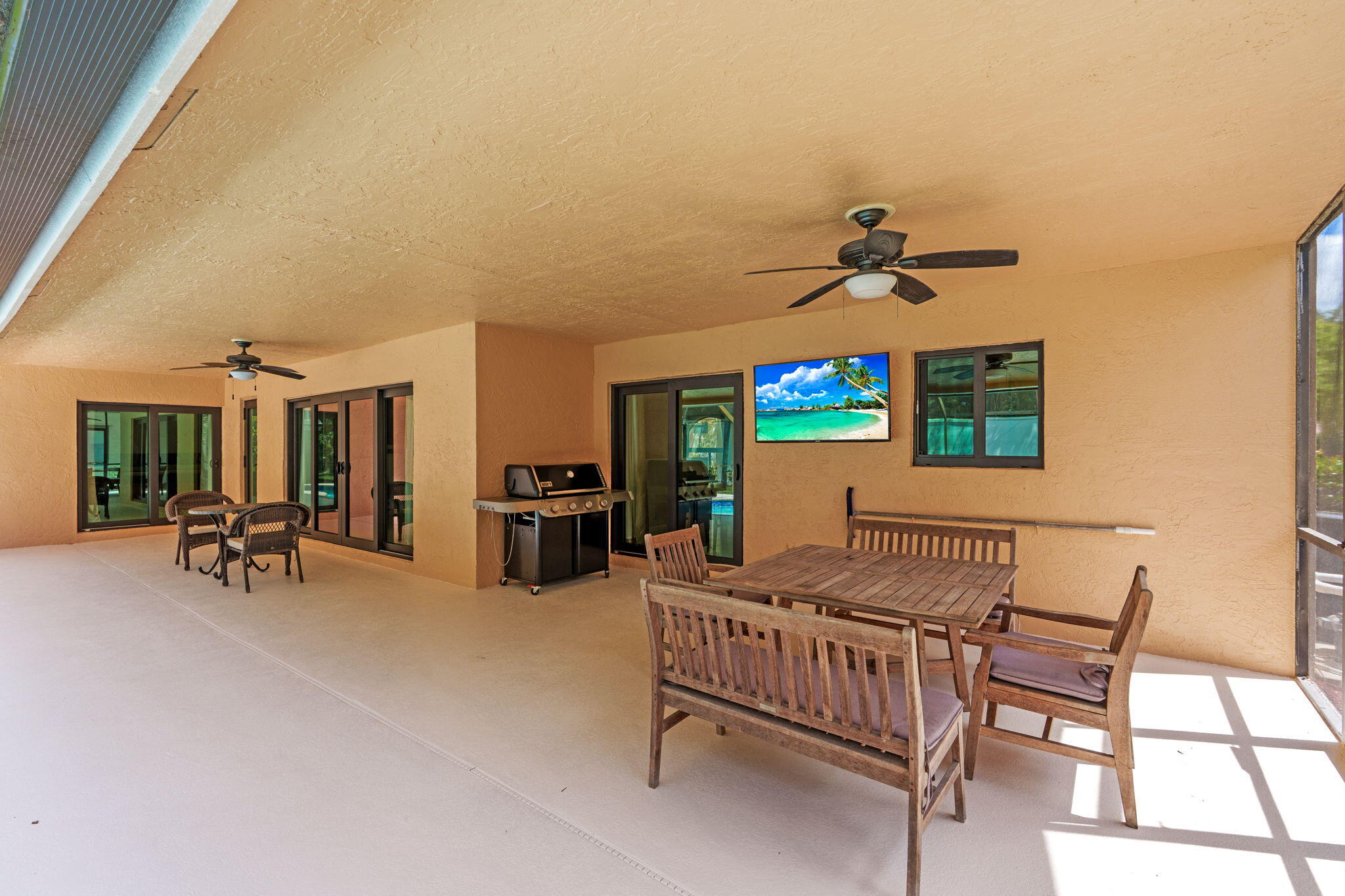 SPRINGS POINTE - Residential