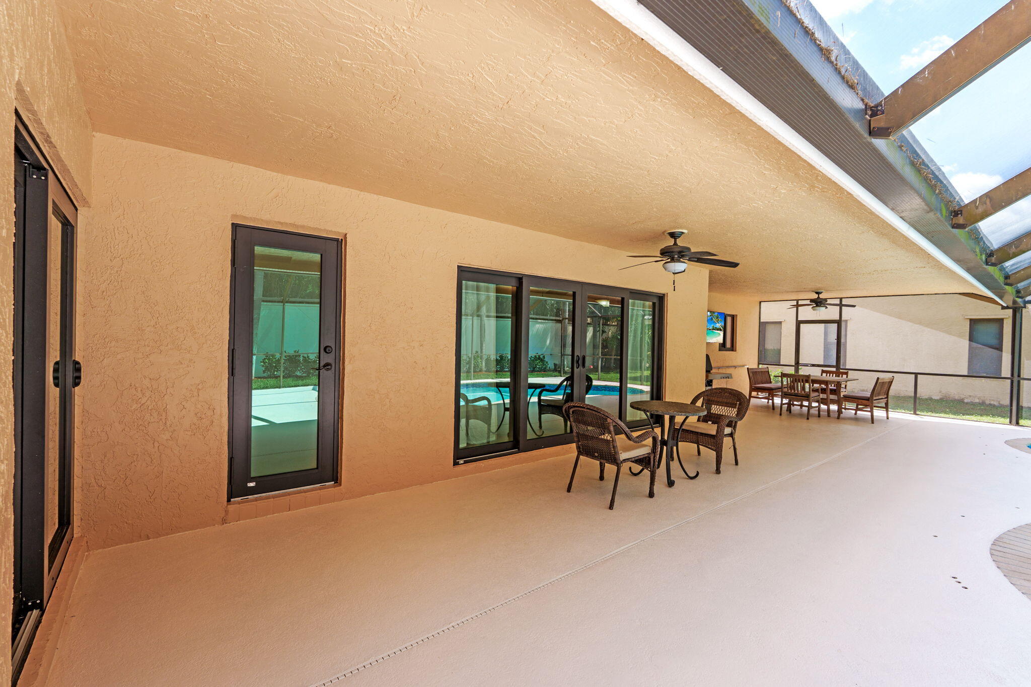 SPRINGS POINTE - Residential