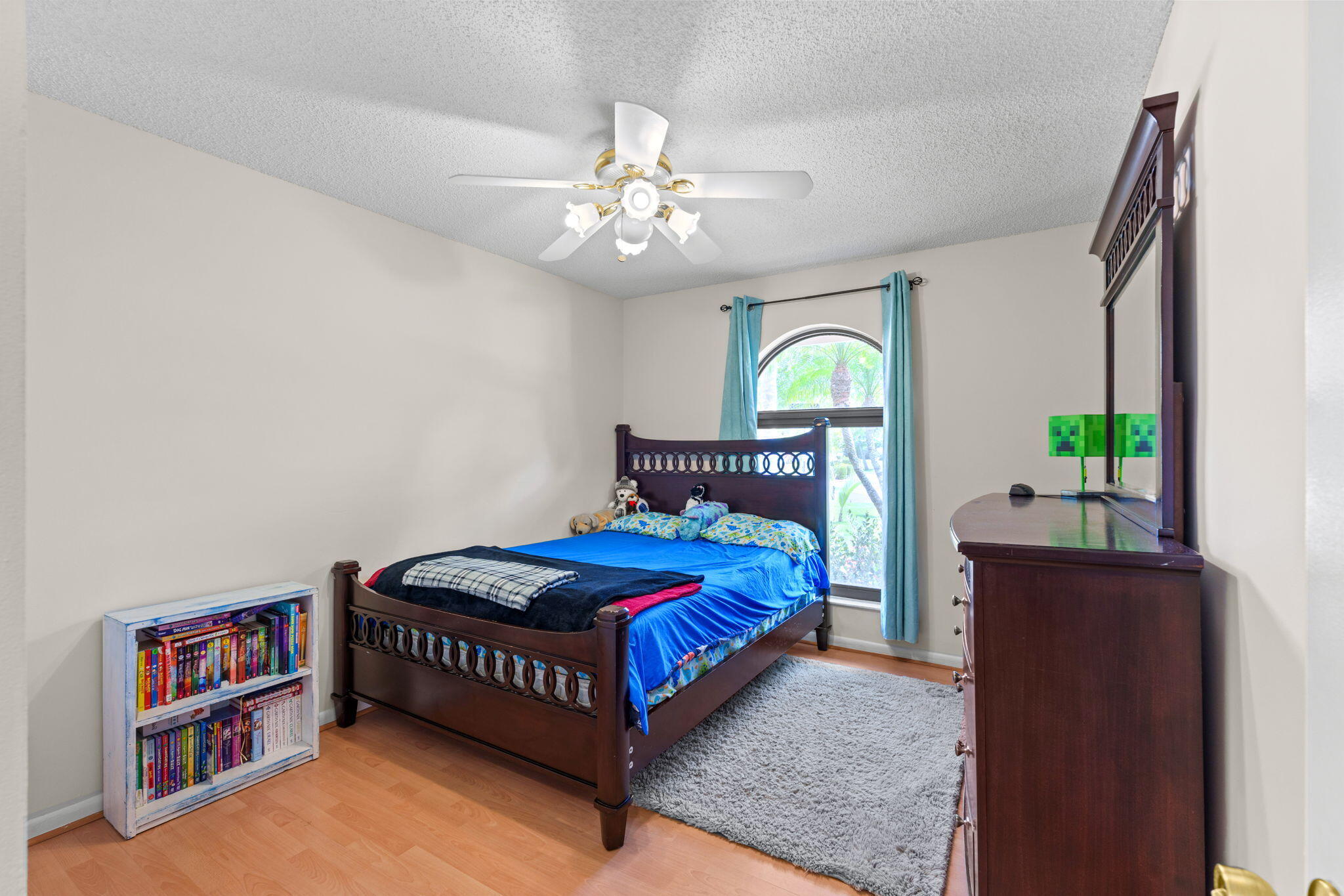 SPRINGS POINTE - Residential