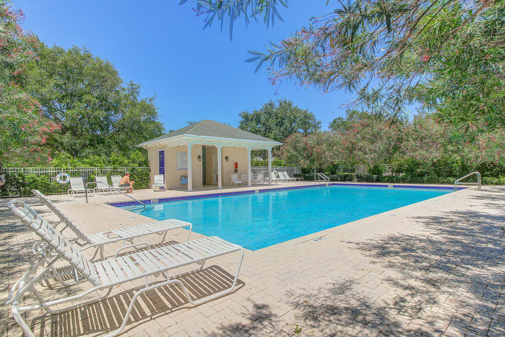 CAMBRIDGE AT ABACOA - Residential