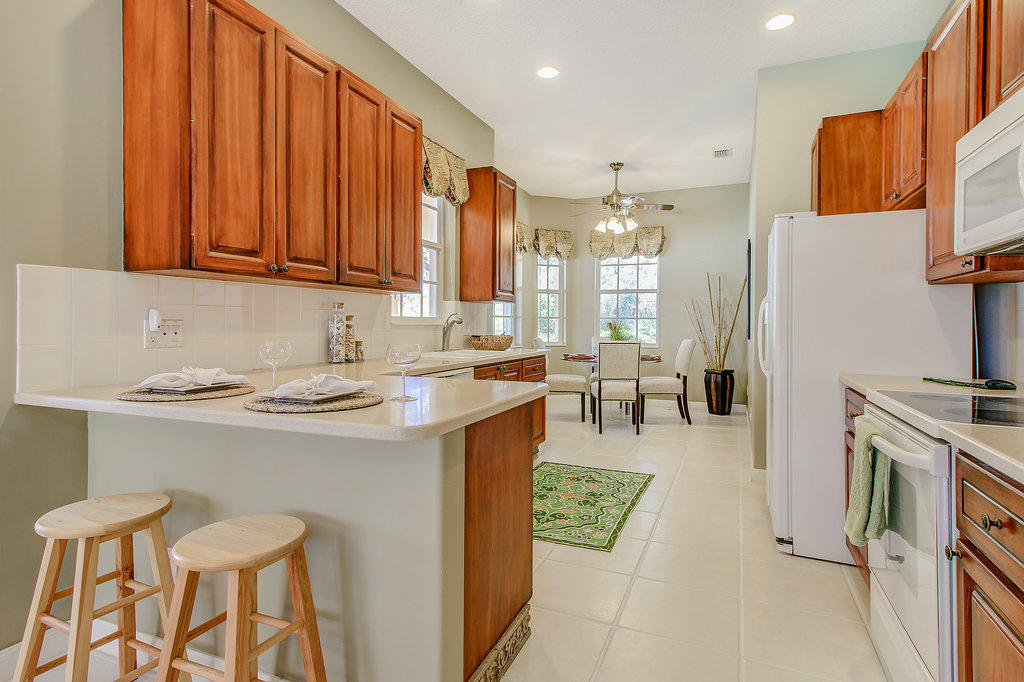 CAMBRIDGE AT ABACOA - Residential