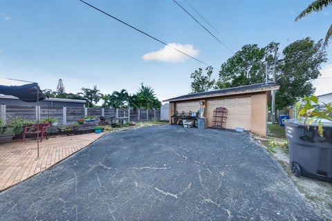 Tiny photo for 2310 SCOTT Street, Hollywood, FL 33020 (MLS # B26077411)
