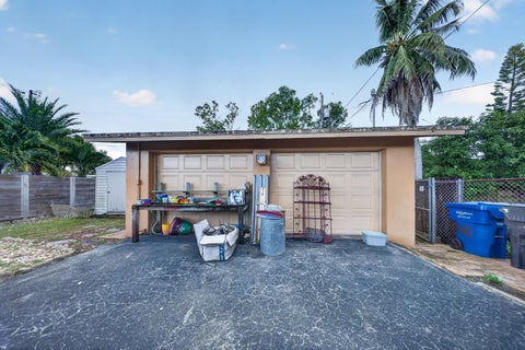 Tiny photo for 2310 SCOTT Street, Hollywood, FL 33020 (MLS # B26077411)