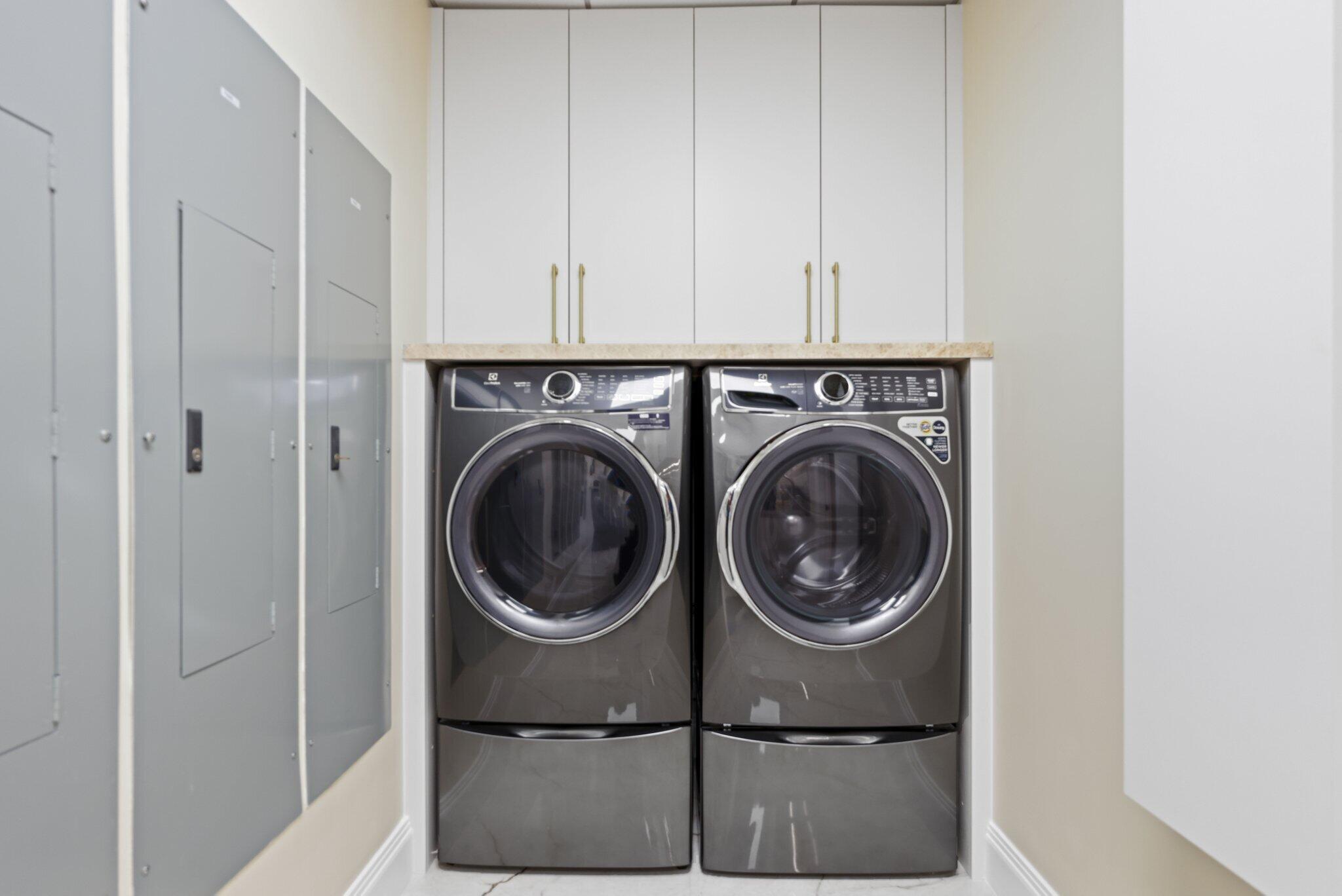 Mansions at Acqualina - Residential