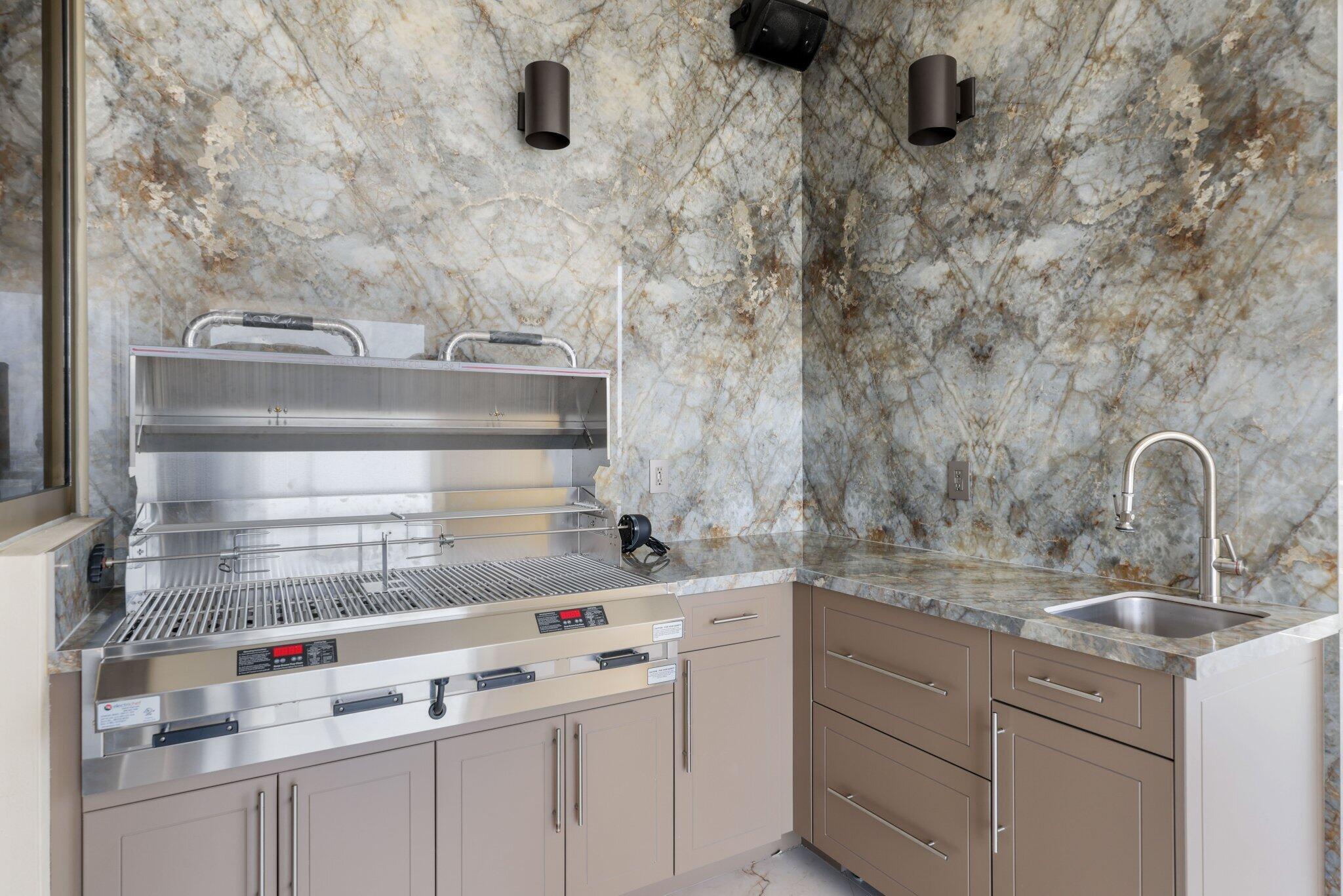 Mansions at Acqualina - Residential