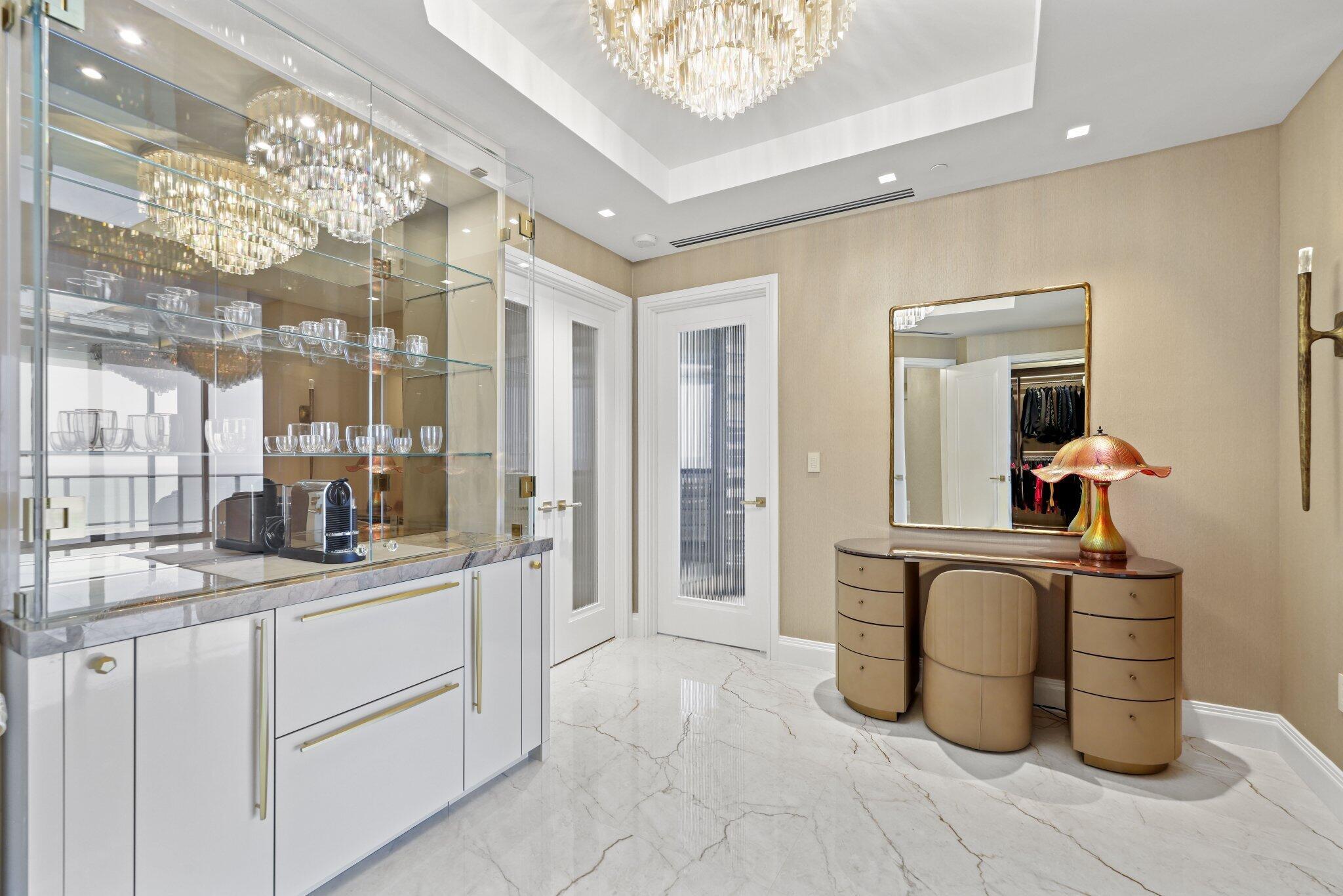 Mansions at Acqualina - Residential