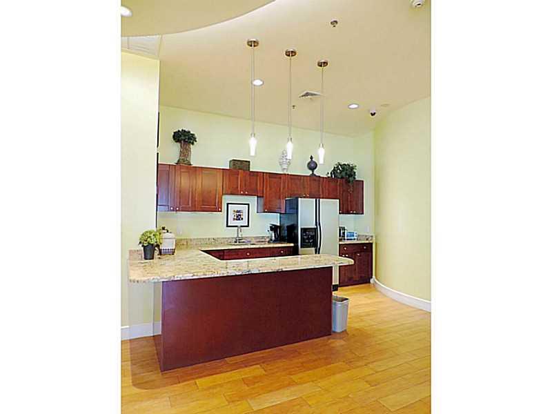 RADIUS CONDO - Residential Lease