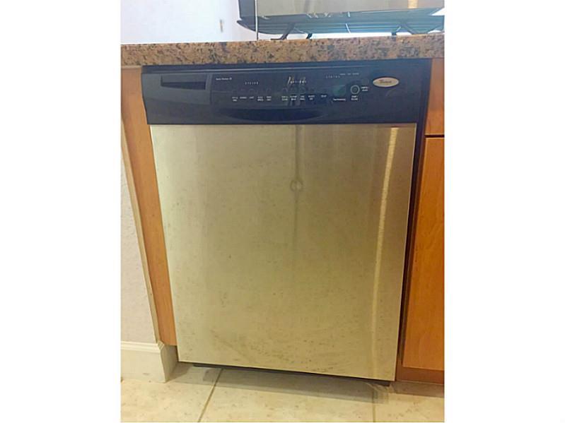 RADIUS CONDO - Residential Lease