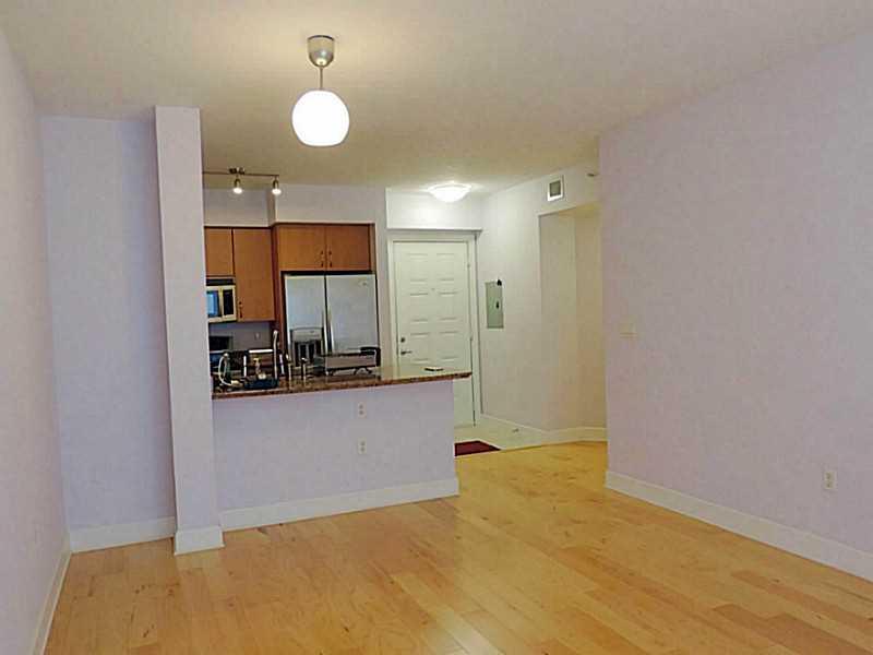 RADIUS CONDO - Residential Lease