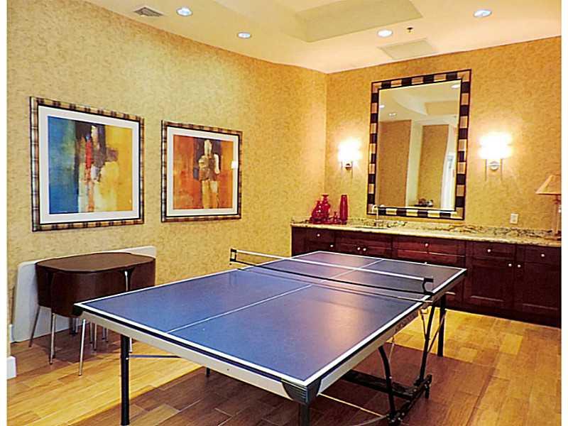 RADIUS CONDO - Residential Lease