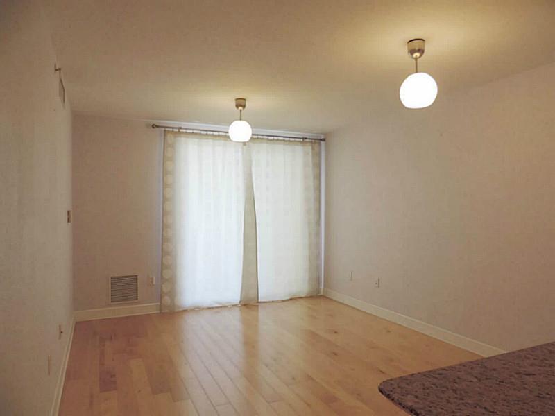 RADIUS CONDO - Residential Lease