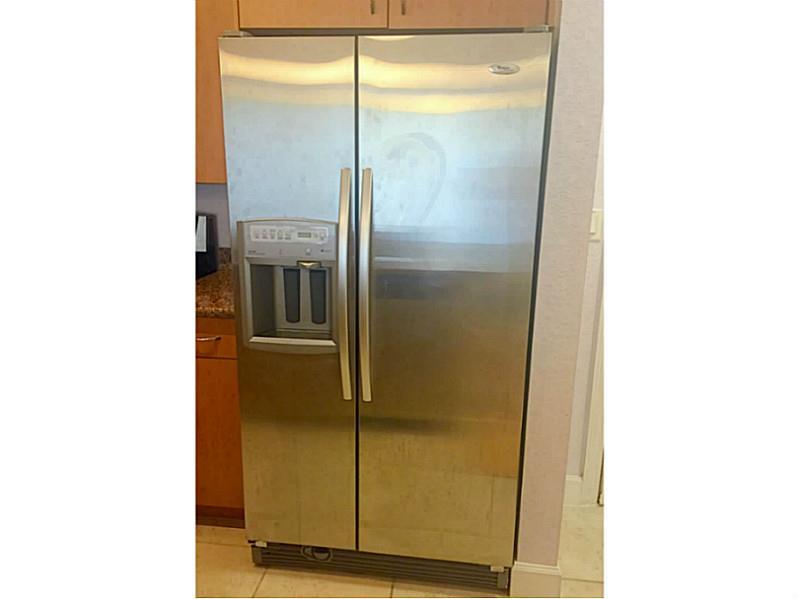 RADIUS CONDO - Residential Lease