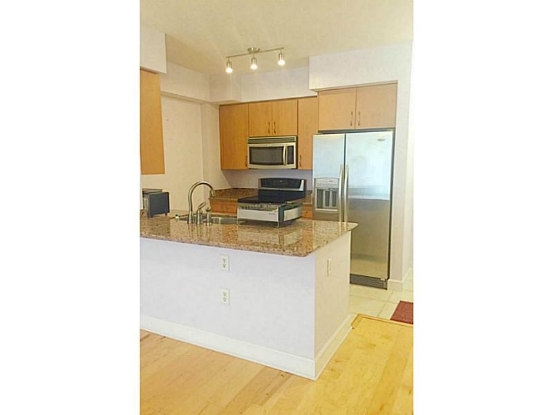 RADIUS CONDO - Residential Lease