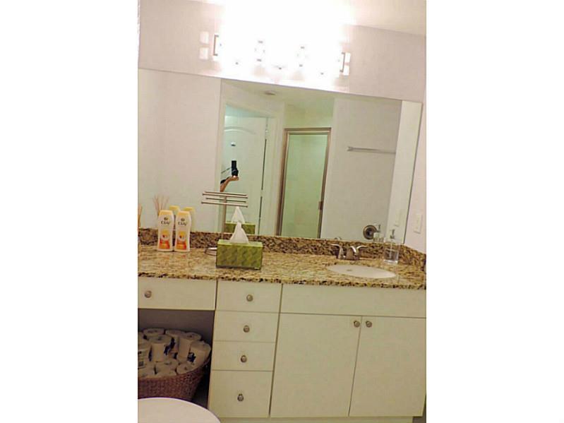 RADIUS CONDO - Residential Lease