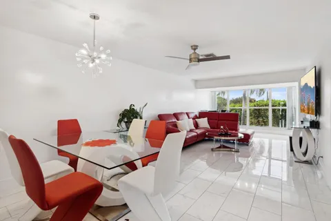 2835 SW 13th Street Unit 204, Delray Beach, FL MLS: R11083105