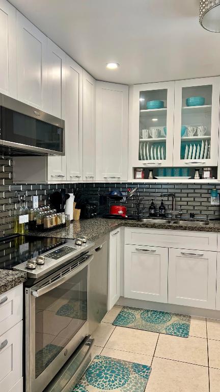 140 S Cypress Road 123