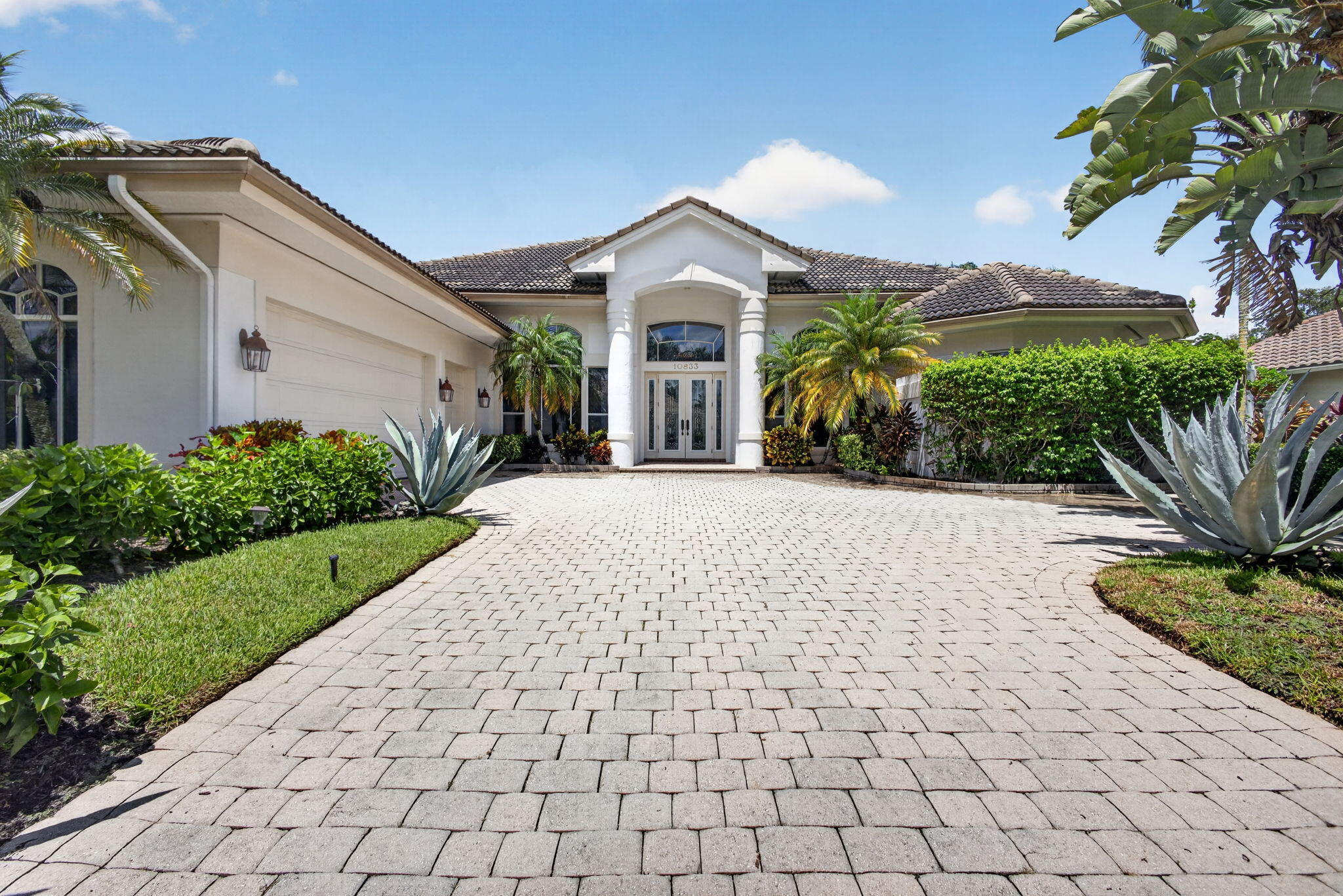 10833 Egret Pointe Lane