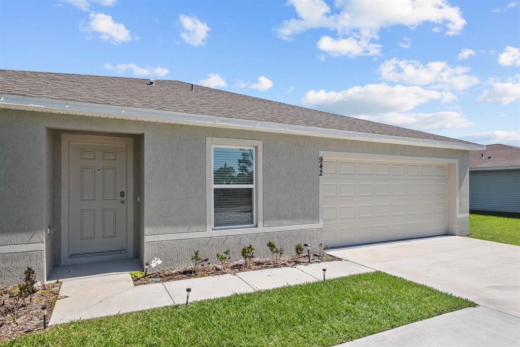 PORT ST LUCIE SECTION 25 - Residential