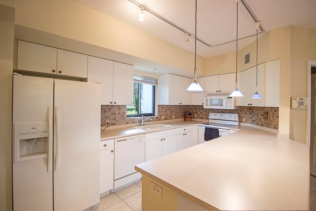 St Tropez - Residential