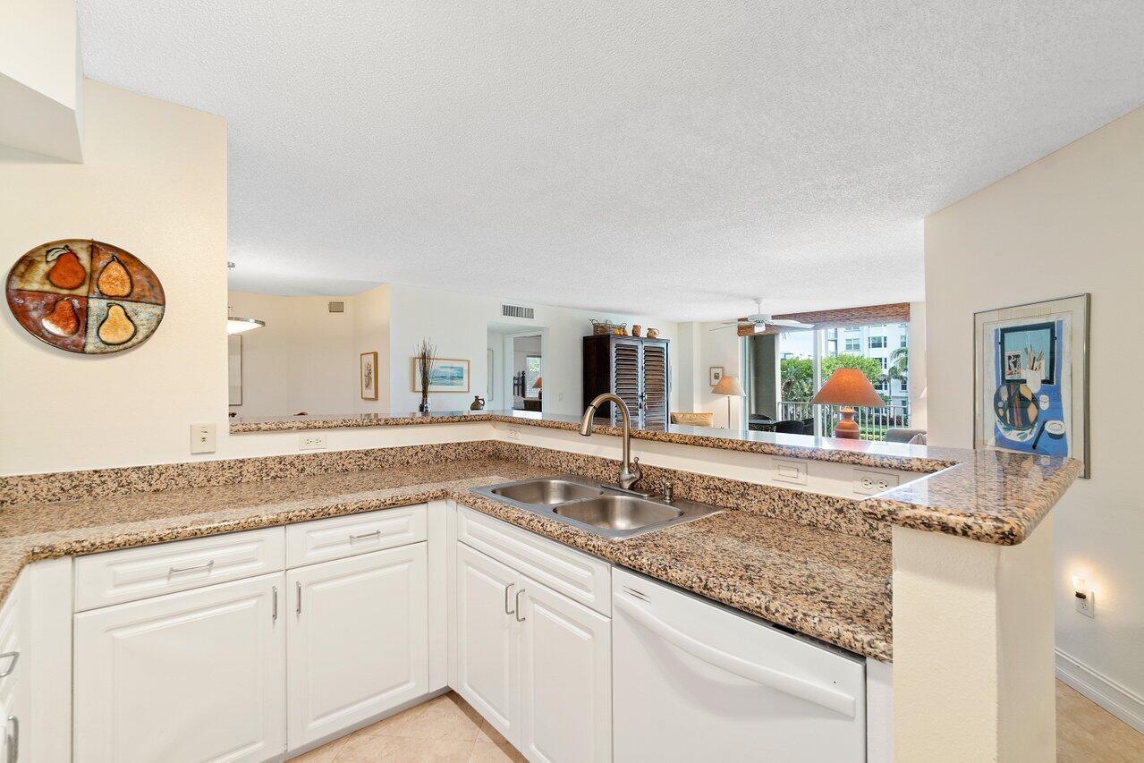 HIGHLAND BEACH CLUB CONDO - Residential