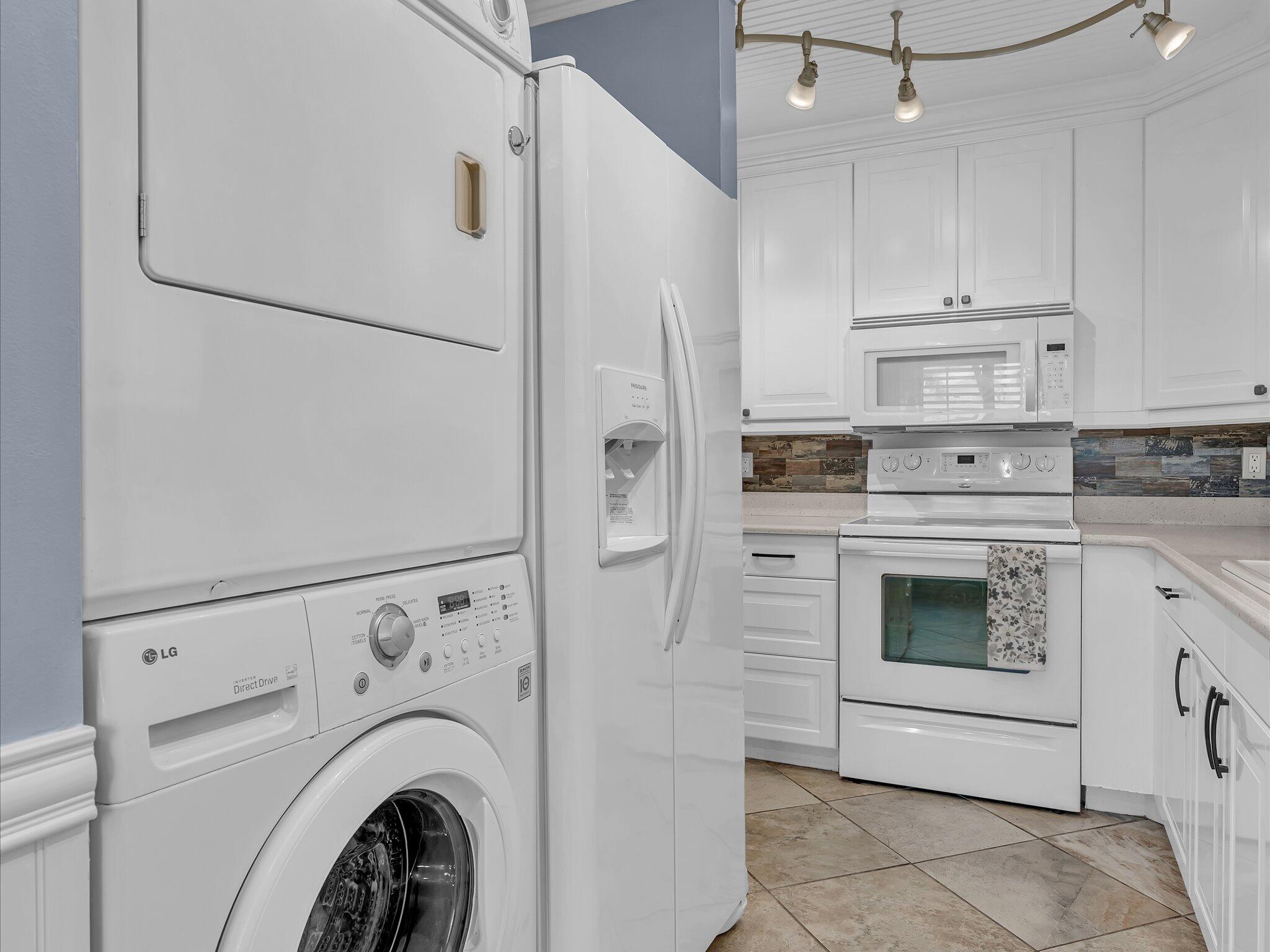 PINES OF DELRAY CONDO - Residential