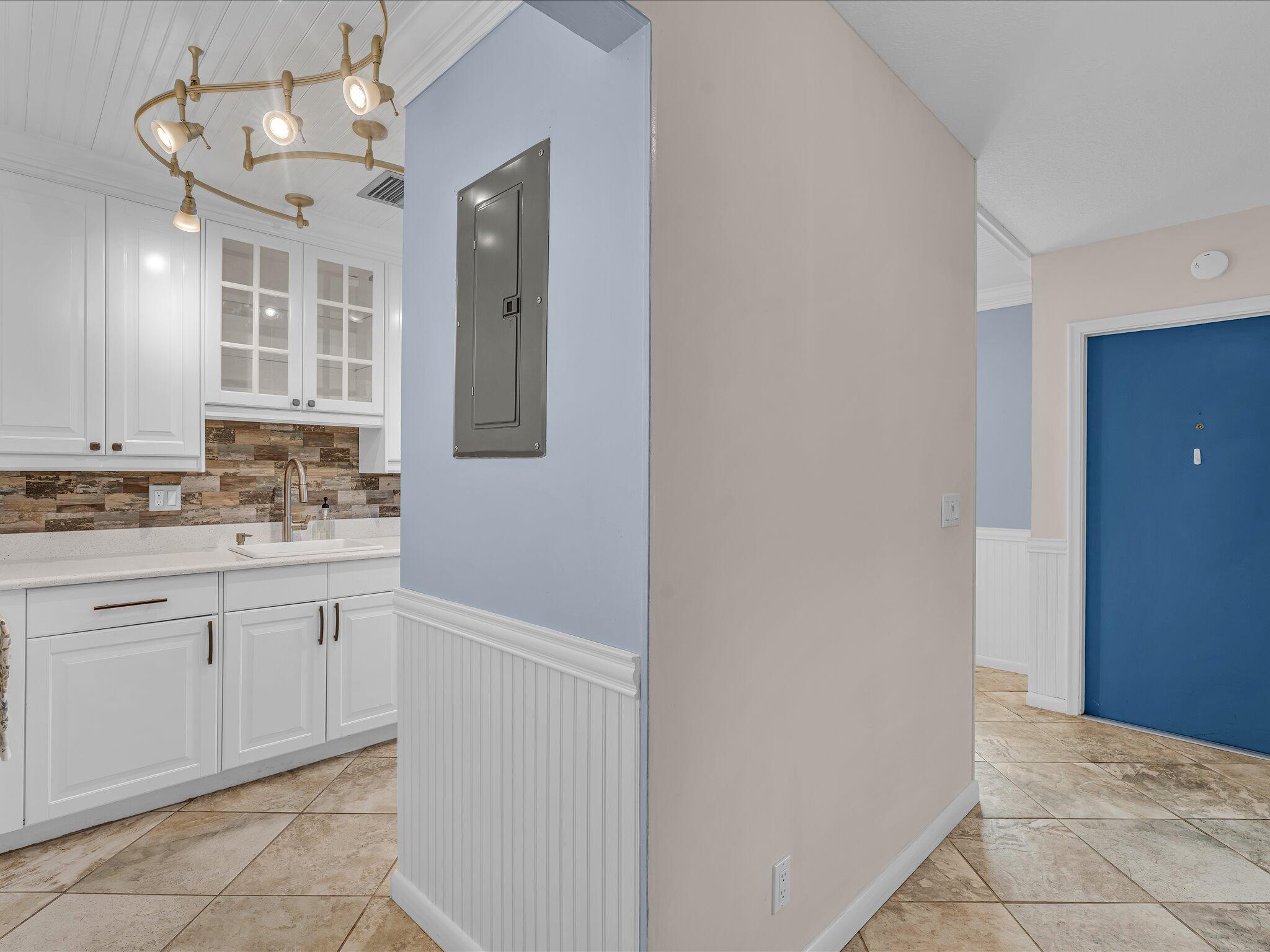 PINES OF DELRAY CONDO - Residential