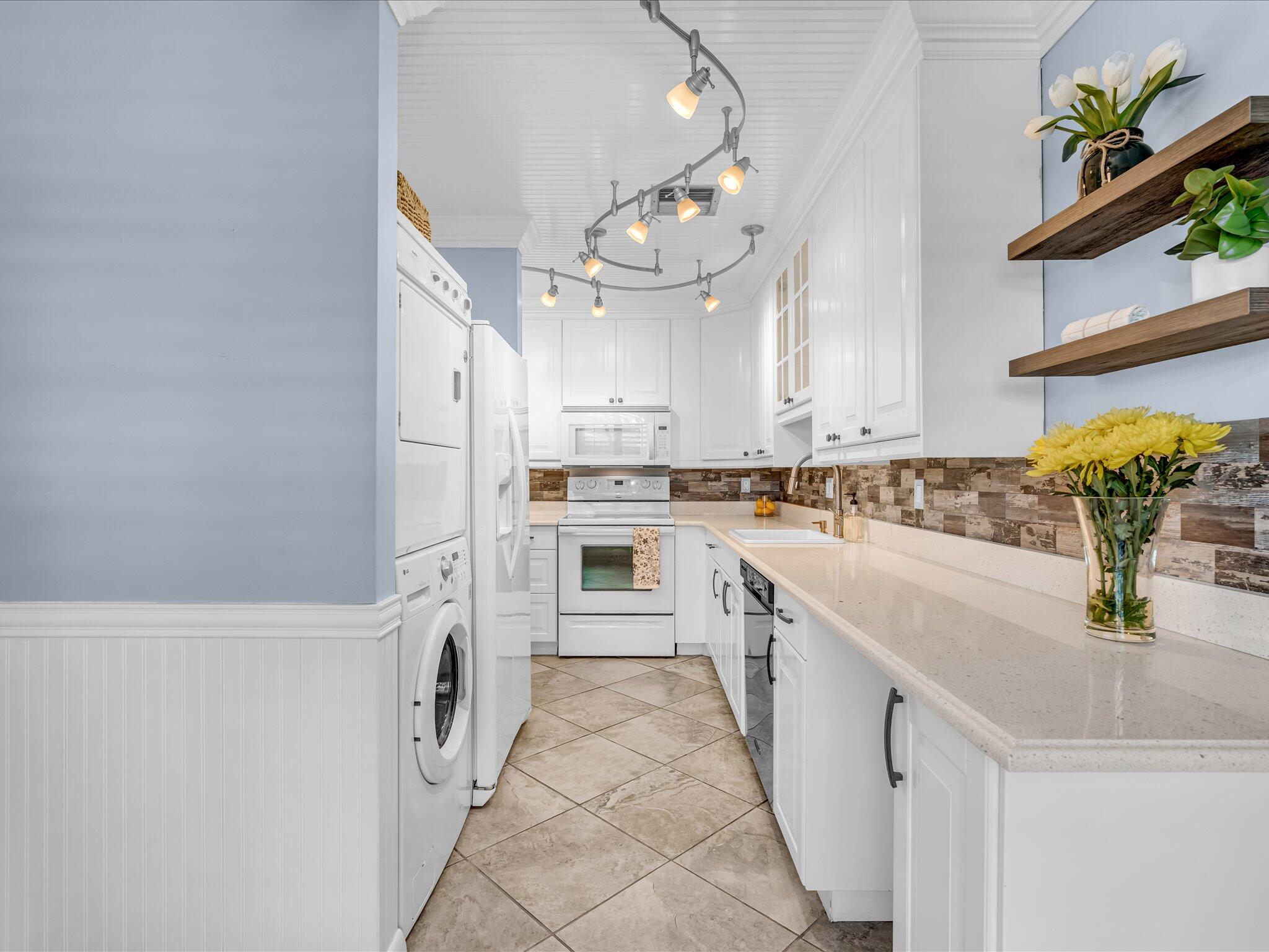 PINES OF DELRAY CONDO - Residential