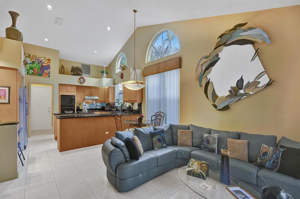 ABERDEEN 9 - Residential