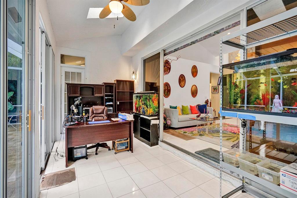 ABERDEEN 9 - Residential