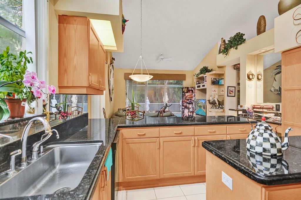 ABERDEEN 9 - Residential