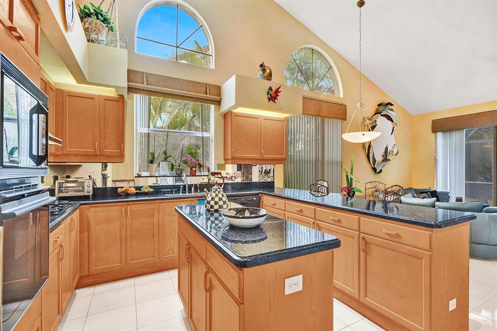 ABERDEEN 9 - Residential