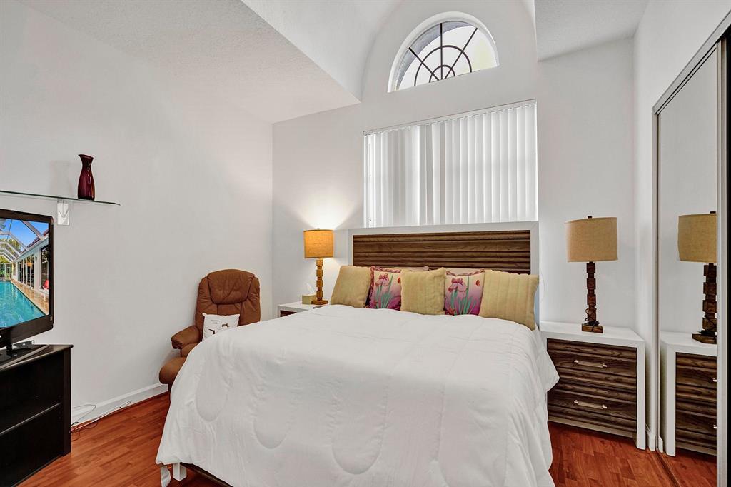 ABERDEEN 9 - Residential