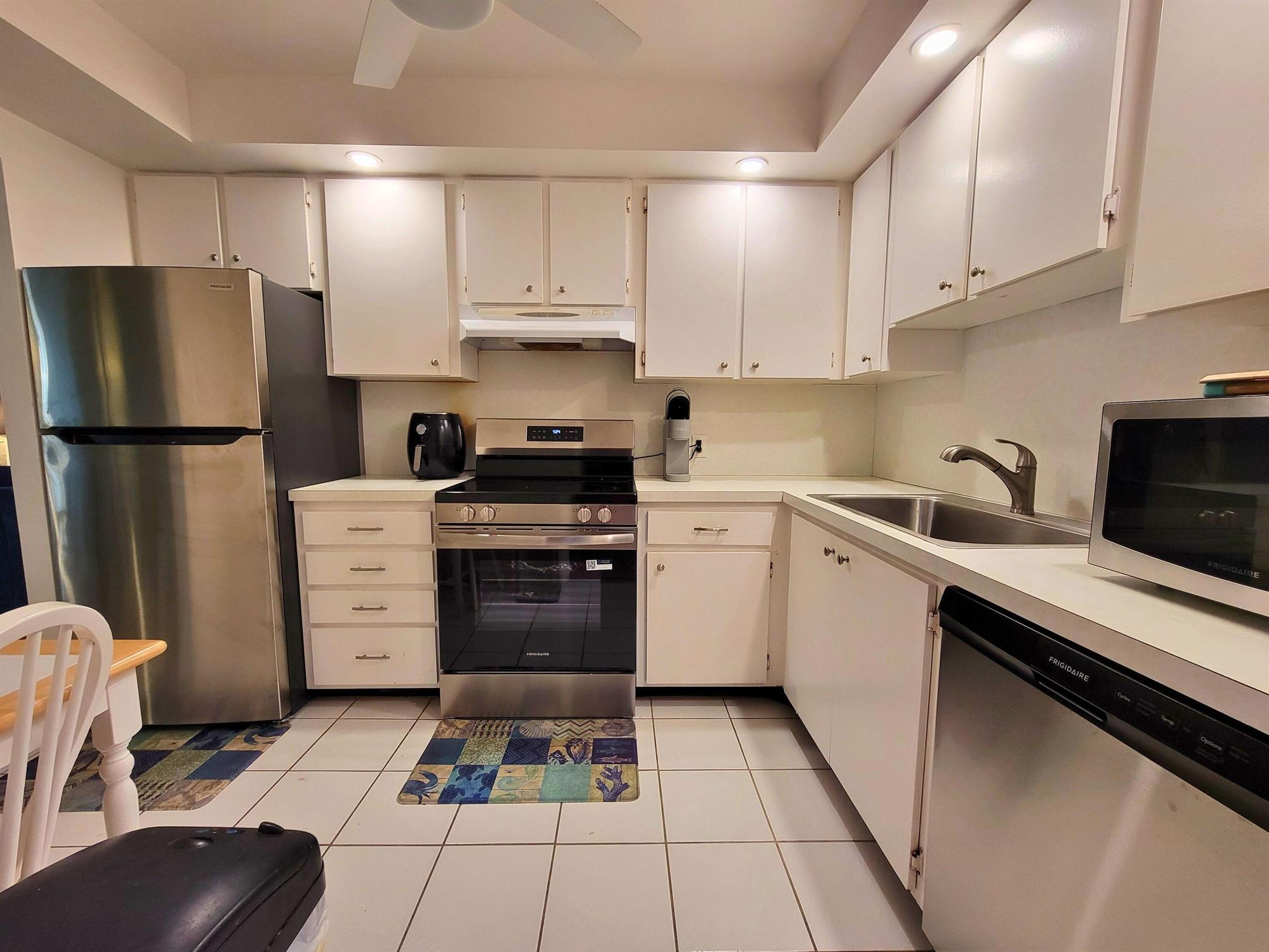 OCEAN VILLAS CONDO APTS - Residential Lease