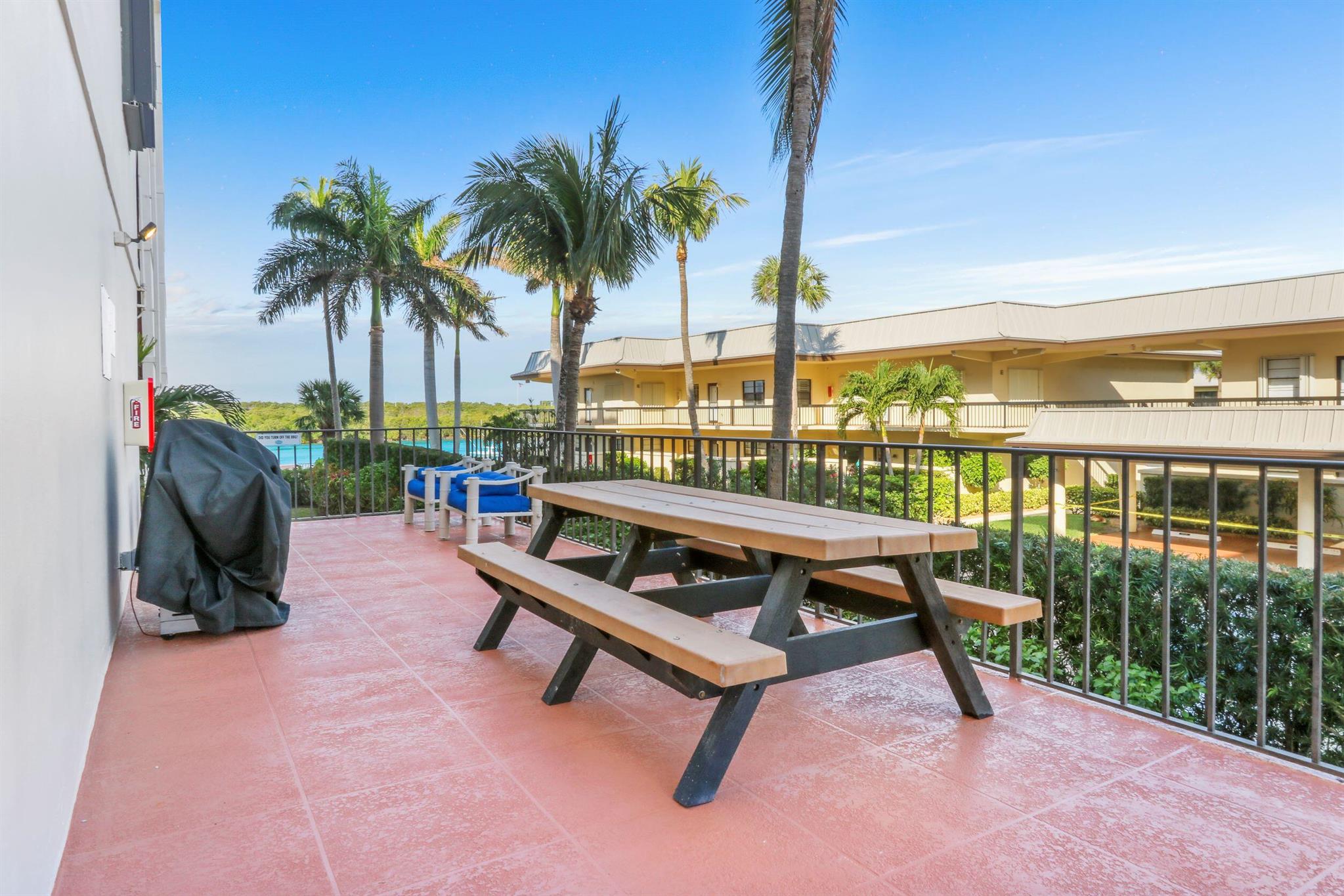 OCEAN VILLAS CONDO APTS - Residential Lease