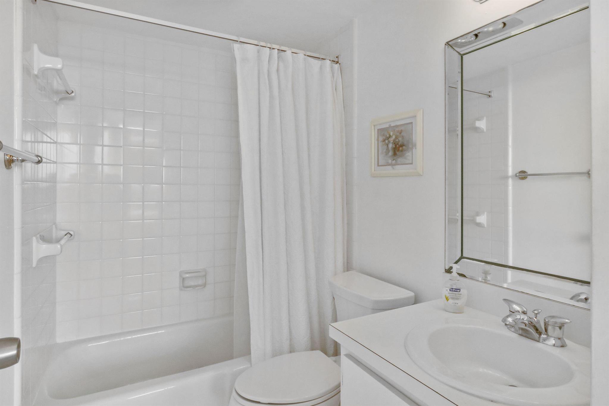 OCEAN VILLAS CONDO APTS - Residential Lease