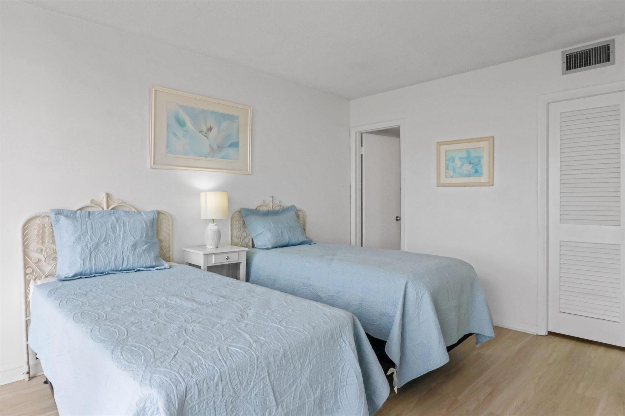 OCEAN VILLAS CONDO APTS - Residential Lease