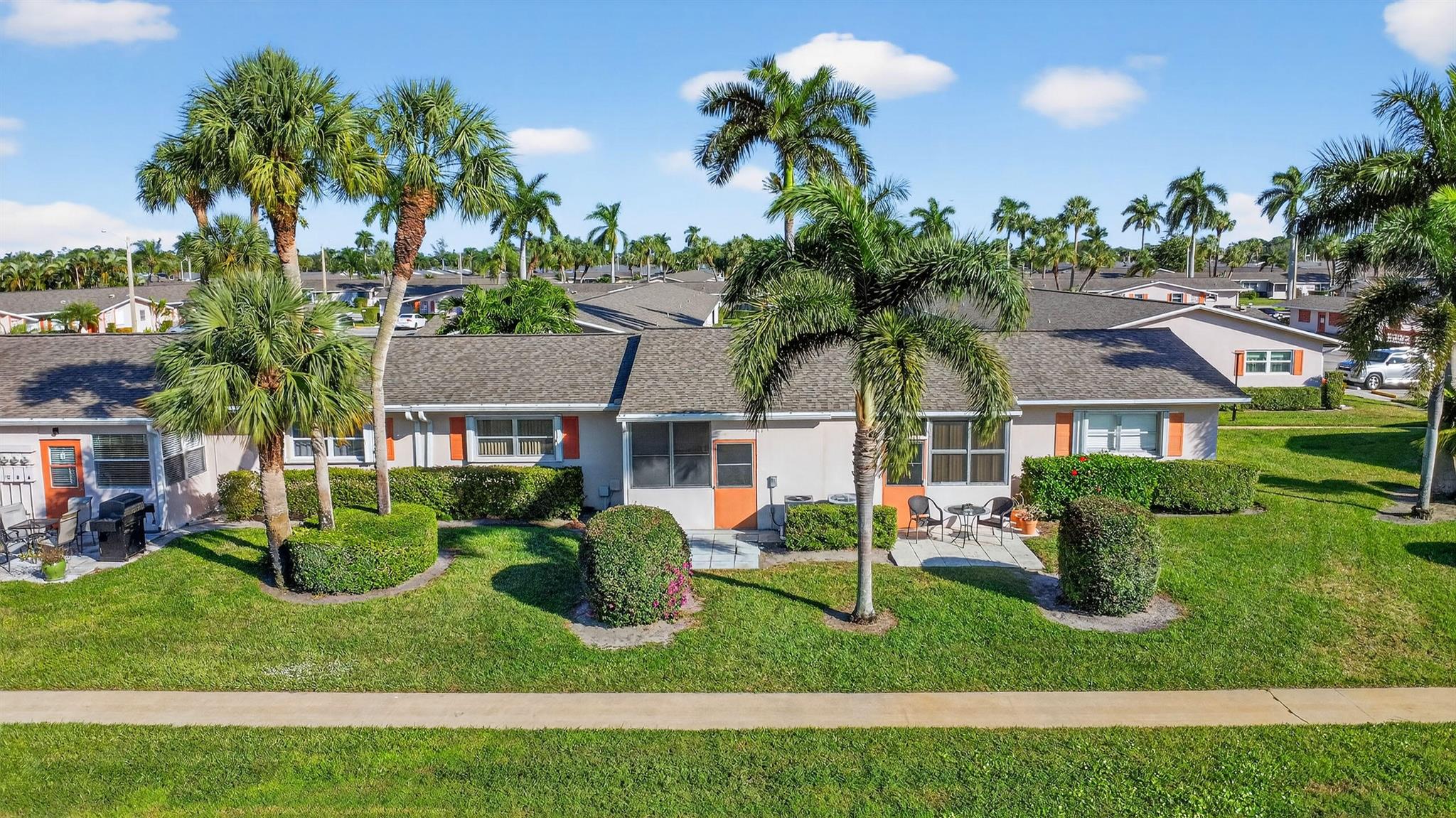 CRESTHAVEN VILLAS CONDO 2 - Residential