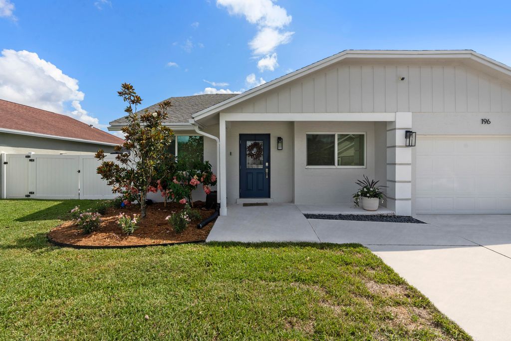 Photo of 196 Wandering Trail, Jupiter, FL 33458 (MLS # R11006585)