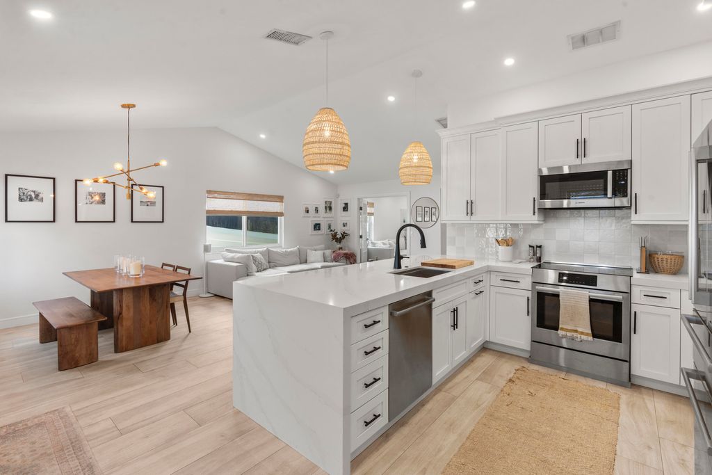 Photo of 196 Wandering Trail, Jupiter, FL 33458 (MLS # R11006585)