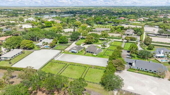 SADDLE TRAIL PARK OF WELL - Residential