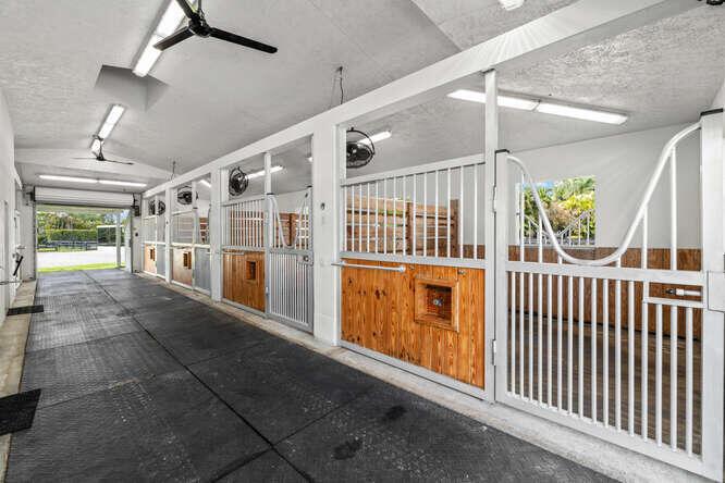 SADDLE TRAIL PARK OF WELL - Residential