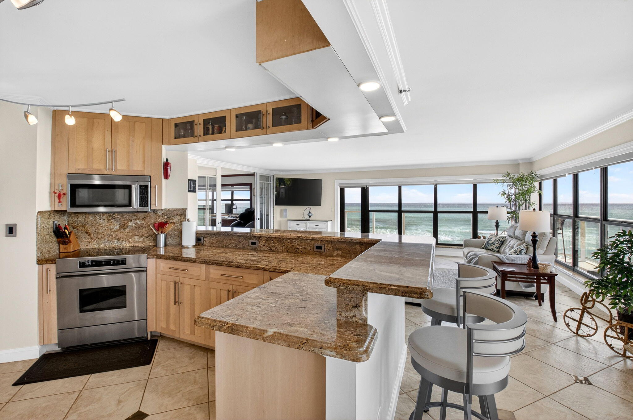 PARKER HIGHLAND CONDO - Residential