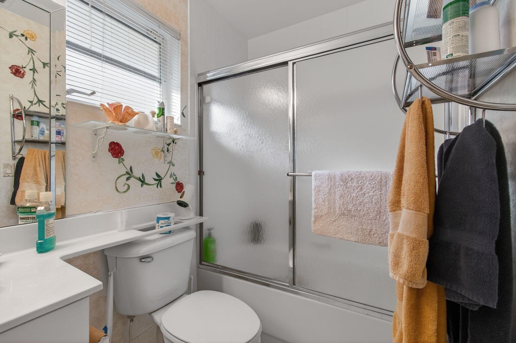 CORAL LAKES - Residential