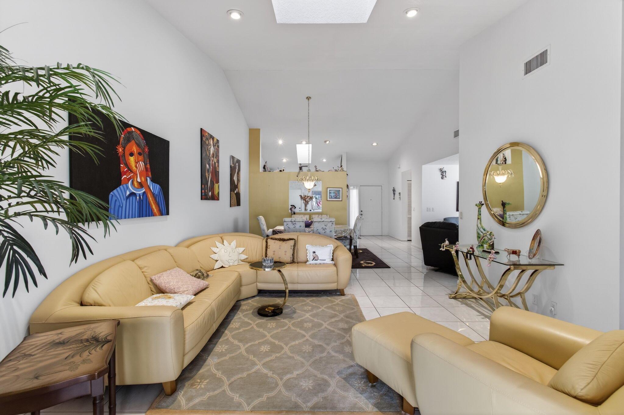 CORAL LAKES - Residential