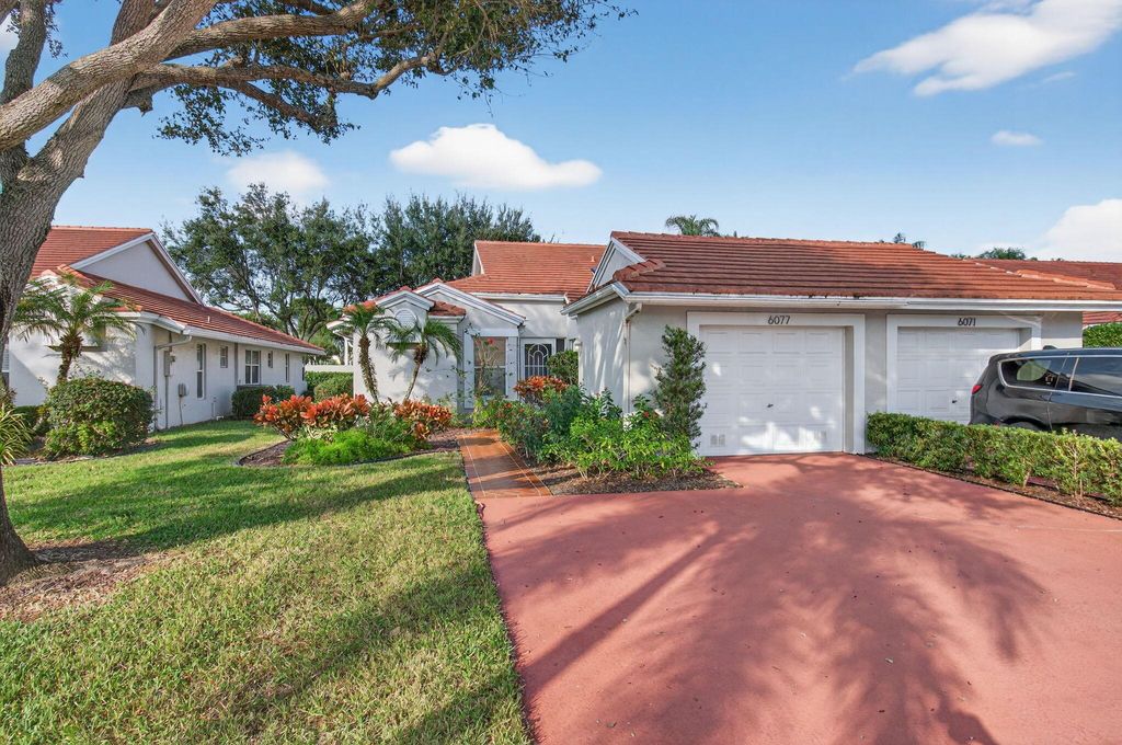 Photo of 6077 Brightwater Terrace, Boynton Beach, FL 33437 (MLS # R11145527)