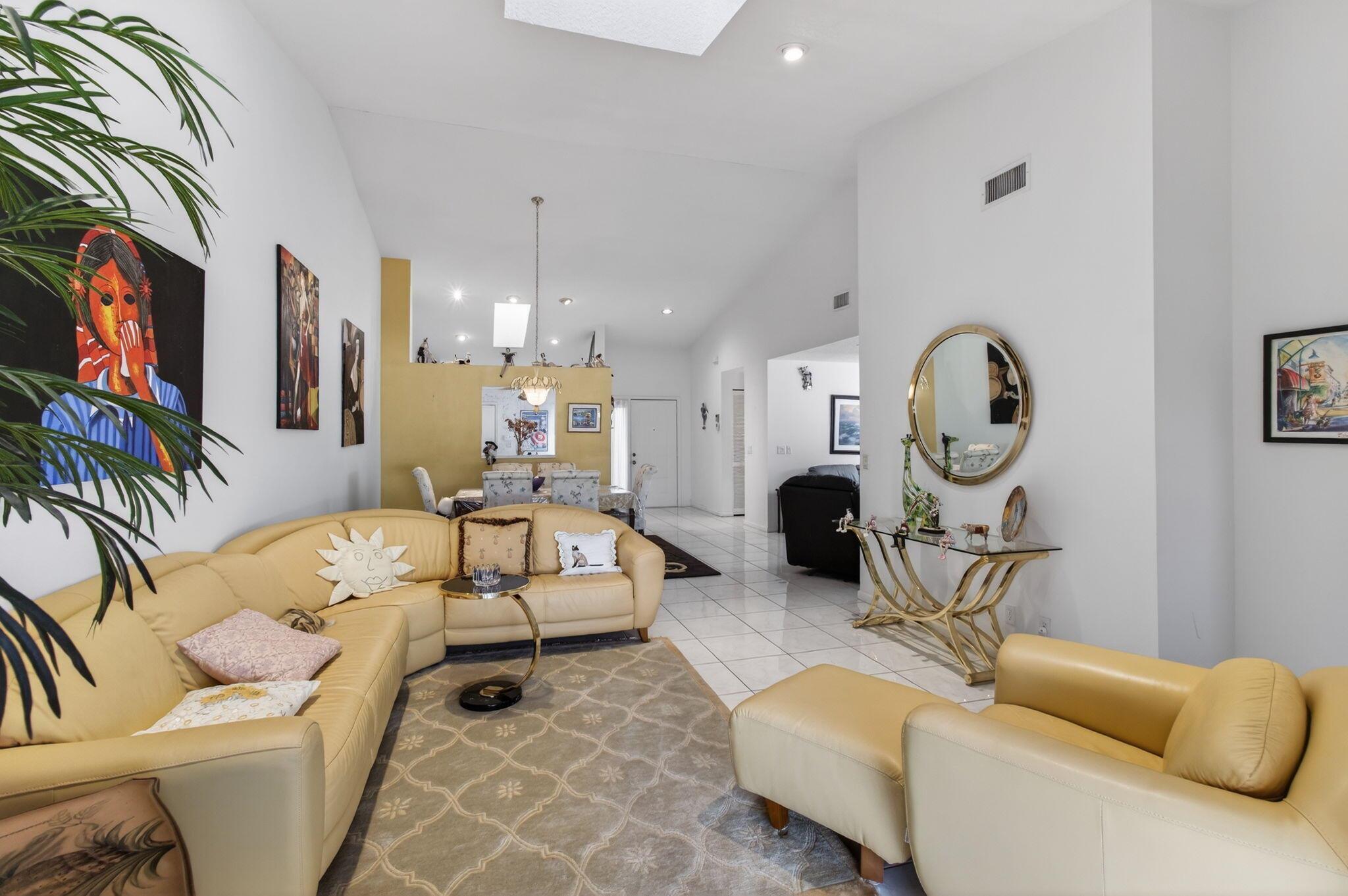 CORAL LAKES - Residential