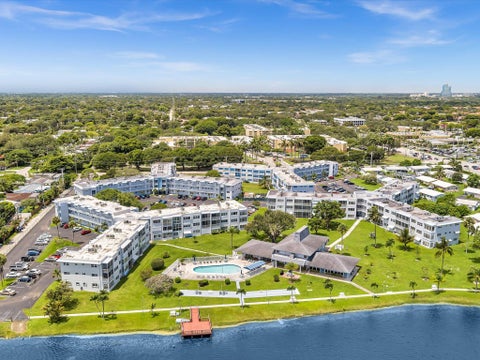 Tiny photo for 2309 Park Lane #316, Hollywood, FL 33021 (MLS # B26077914)