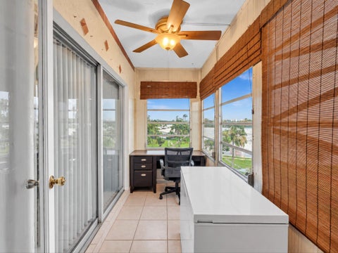 Tiny photo for 2309 Park Lane #316, Hollywood, FL 33021 (MLS # B26077914)